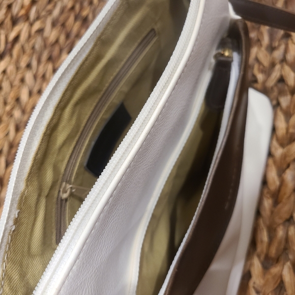 Liz Claiborne White and Brown leather Handbag - Picture 4 of 4